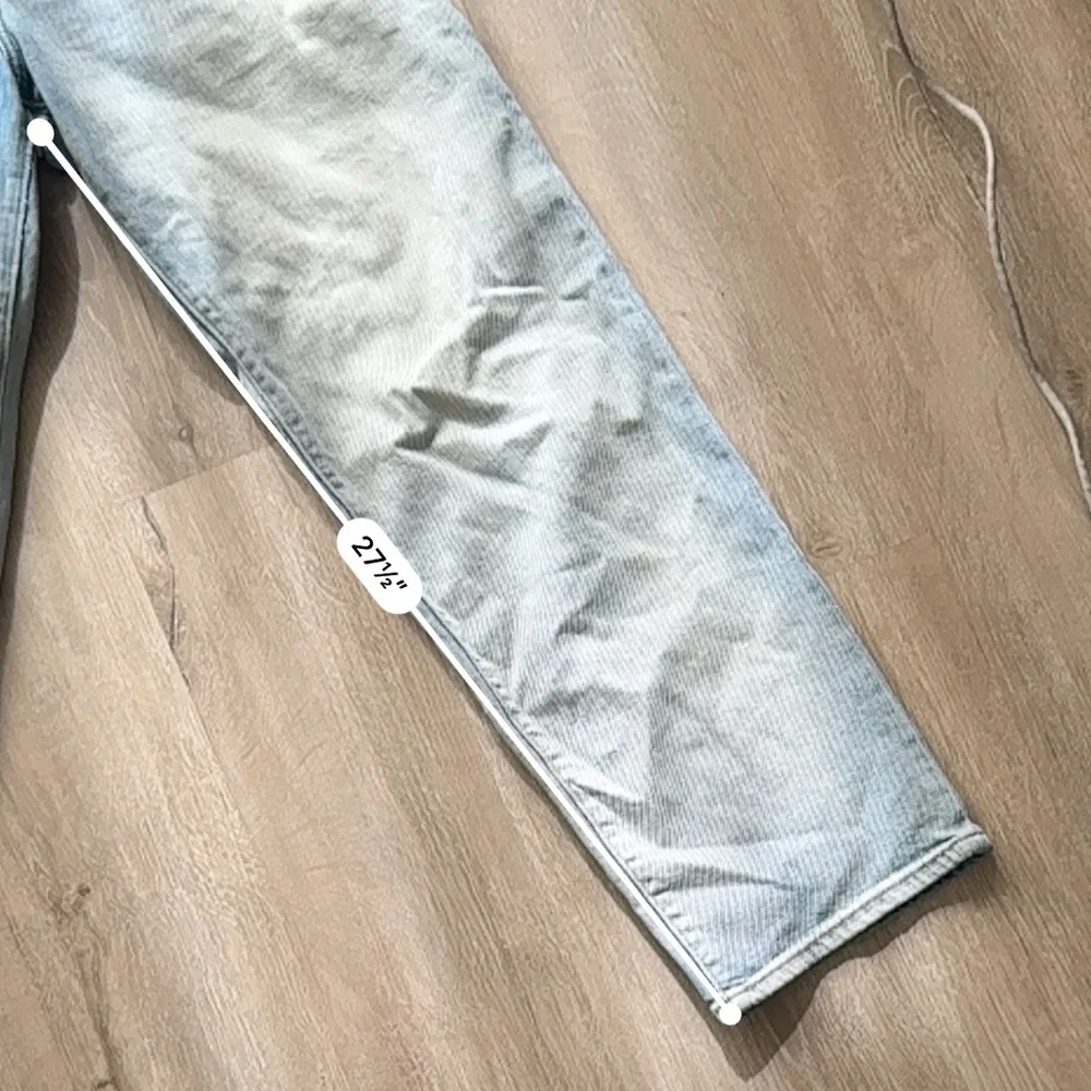 Old Navy High Rise OG Loose Jeans Light Wash Size 4